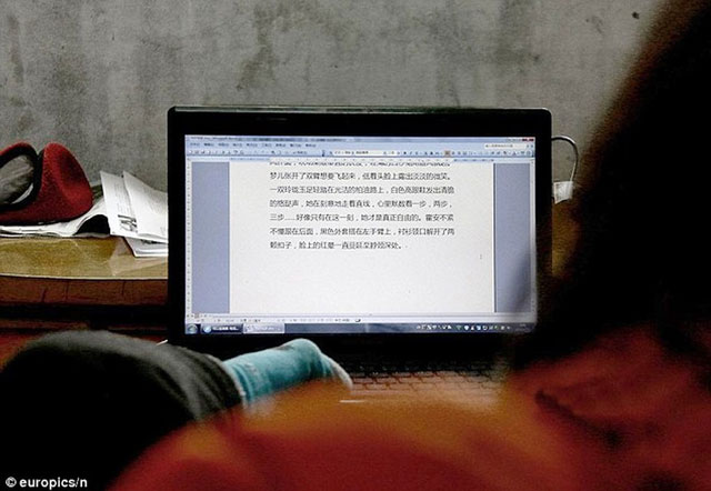 grafei-vivlio-me-to-podi-e-podi-picture-02