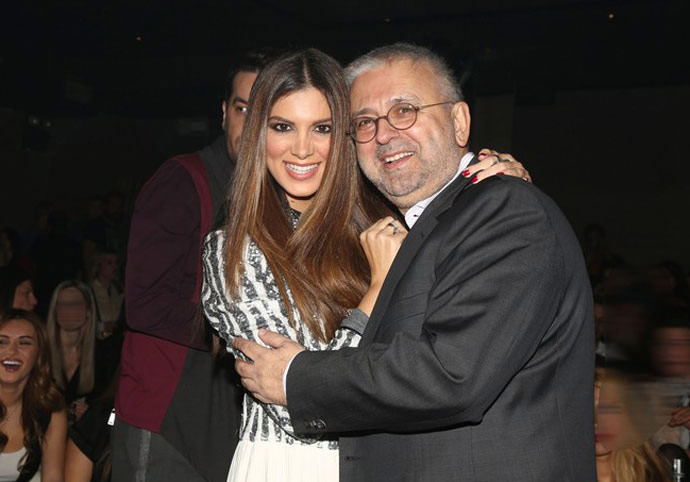 paramilousan-me-ta-sexy-podia-ths-e-podi-picture-002