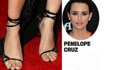 CELEBRITIES… ΜΕ ΚΑΘΟΛΟΥ ΑΨΕΓΑΔΙΑΣΤΑ ΑΚΡΑ!