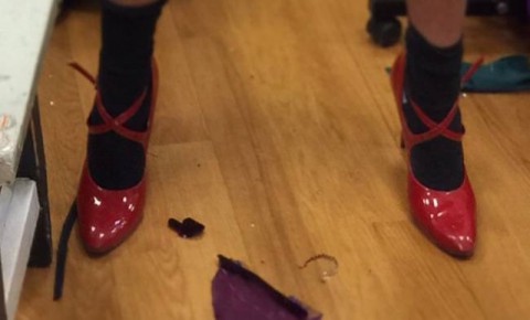 ΤΟ ΨΗΛΟΤΑΚΟΥΝΟ ΜΕ ΤΗΝ ΚΑΛΤΣΑ…!