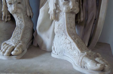 ΤΟ ΠΑΠΟΥΤΣΙ ΣΤΗΝ ΑΡΧΑΙΑ ΕΛΛΑΔΑ