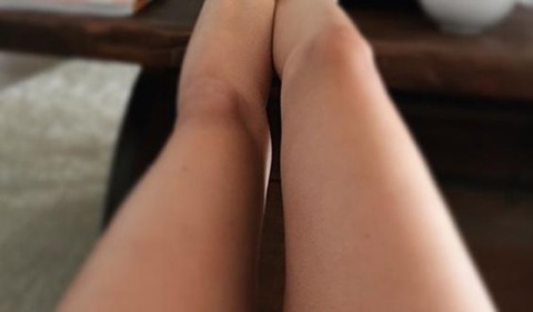 Πόδια Ελληνίδας, που αναστατώνουν!