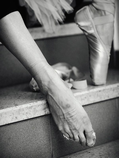 mpaleto-mia-texni-gia-dynates-gynaikes-e-podi-picture-09