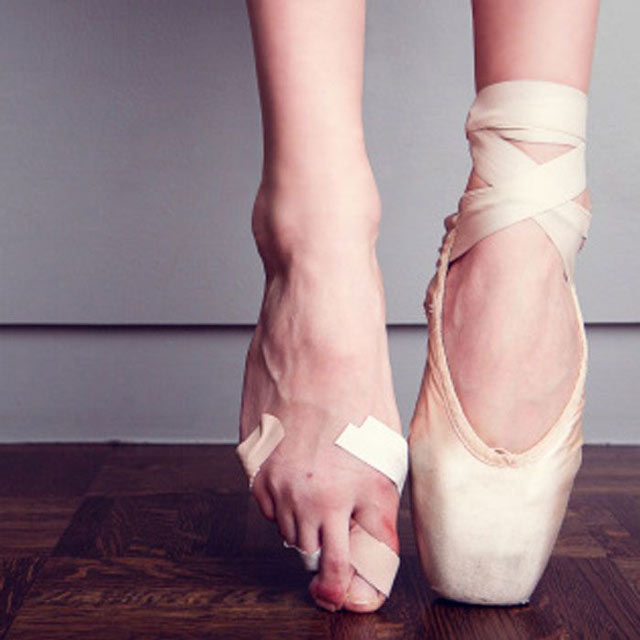 mpaleto-mia-texni-gia-dynates-gynaikes-e-podi-picture-10