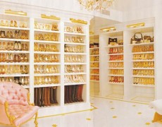 Παπούτσι, το απόλυτο φετίχ, διάσιμης τραγουδίστριας