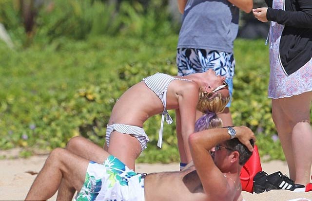 kanei-yoga-akomi-kai-stin-paralia-e-podi-picture-03