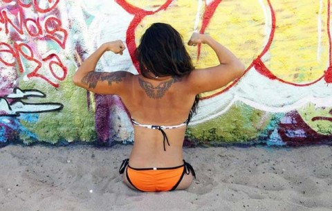 Το μοντέλο που γεννήθηκε χωρίς πόδια, δεν έχει τίποτα να ζηλέψει!