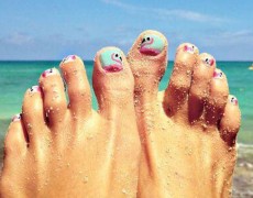 Έμπνευση για τέλειo πεντικιούρ και αυτό το καλοκαίρι!