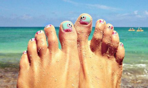 Έμπνευση για τέλειo πεντικιούρ και αυτό το καλοκαίρι!