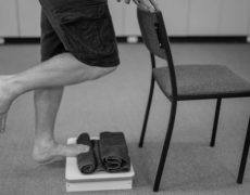 Πόνος στη φτέρνα: Κάντε αυτή την άσκηση