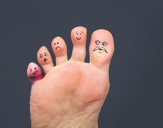 Τι αποκαλύπτουν οι πατούσες για την υγεία σας