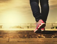 Πόσες ώρες περπάτημα την εβδομάδα χρειάζονται για να μειωθεί ο κίνδυνος πρόωρου θανάτου